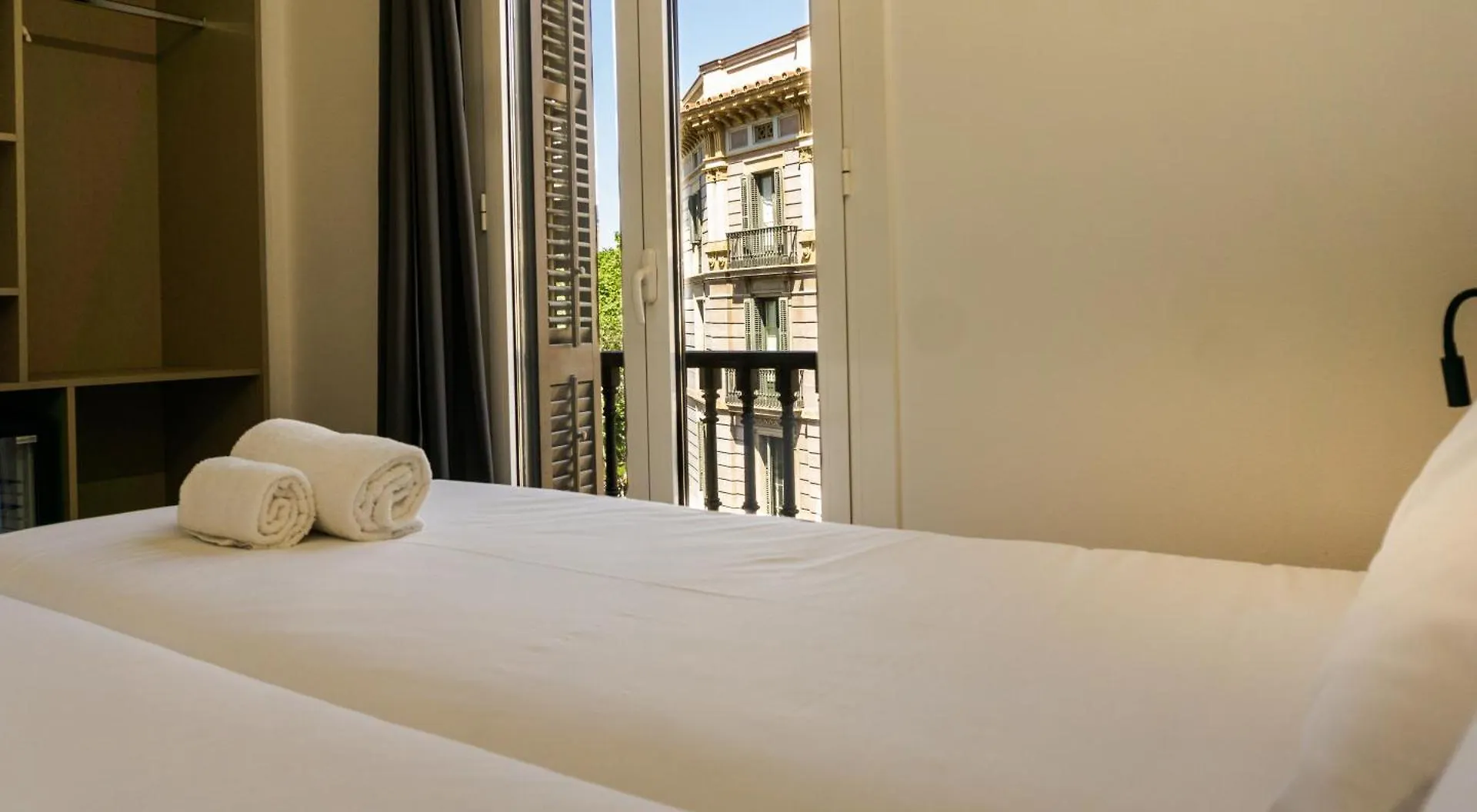 Fontanella Green House Barcelona Guest house