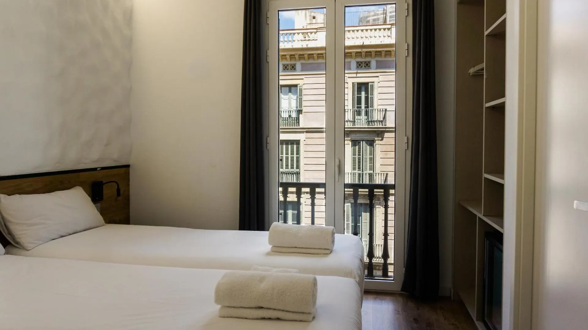 Guest house Fontanella Green House Barcelona