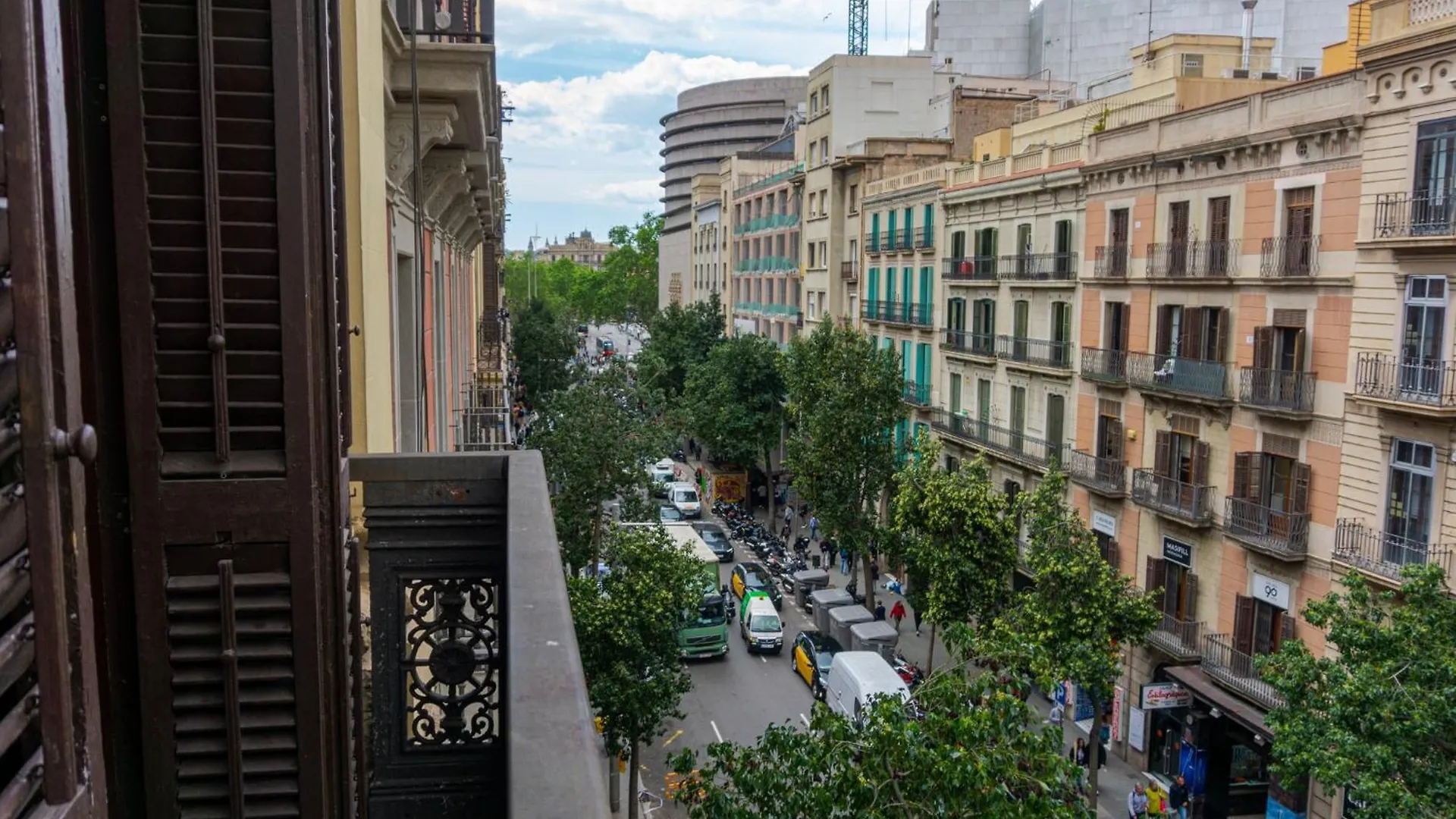 Fontanella Green House Barcelona Guest house
