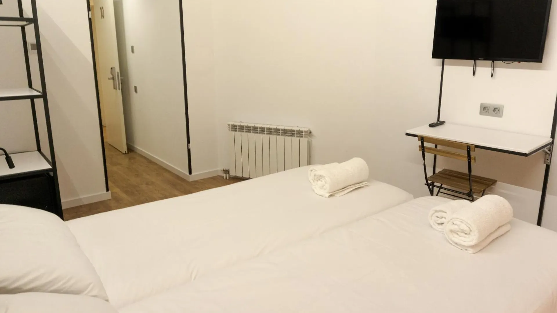 ** Guest house Fontanella Green House Barcelona Spain
