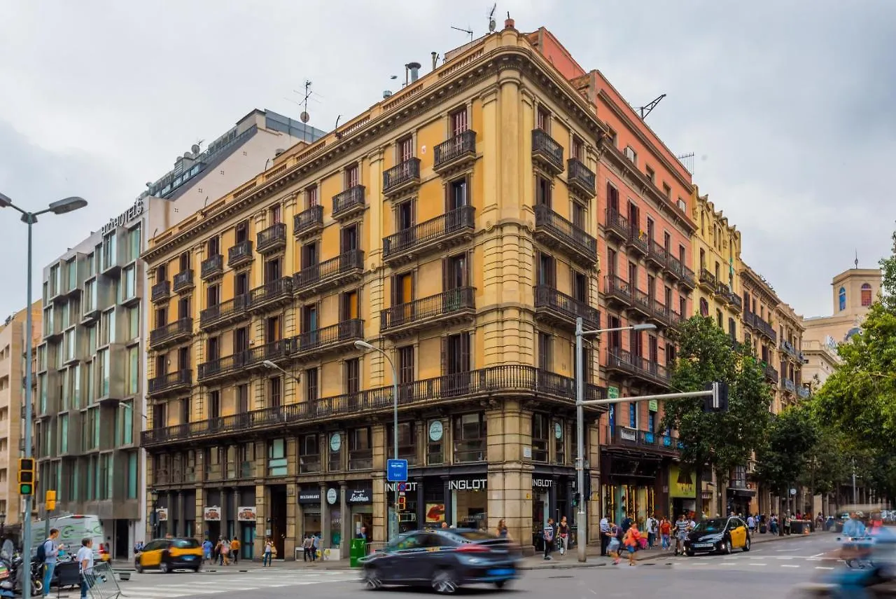 Fontanella Green House Barcelona 2*,
